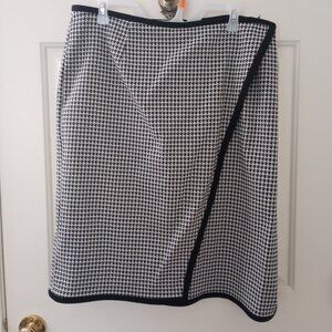 Calvin Klein Black and White Pencil Skirt